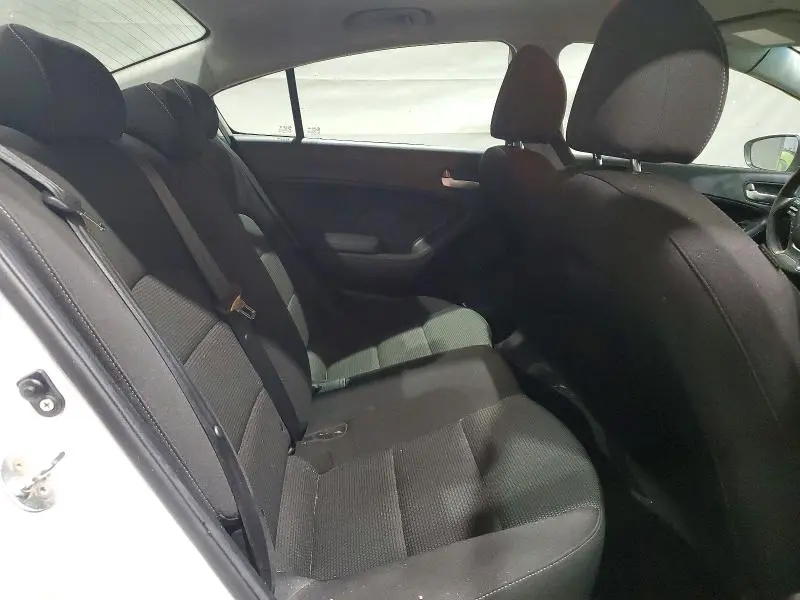 2018 KIA FORTE LX  
