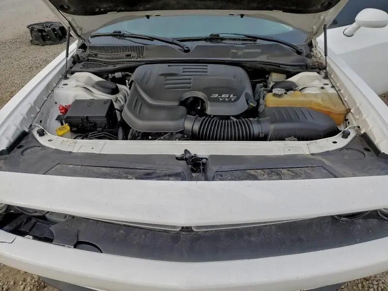 2015 DODGE CHALLENGER SXT  