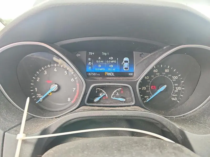 2015 FORD FOCUS SE  