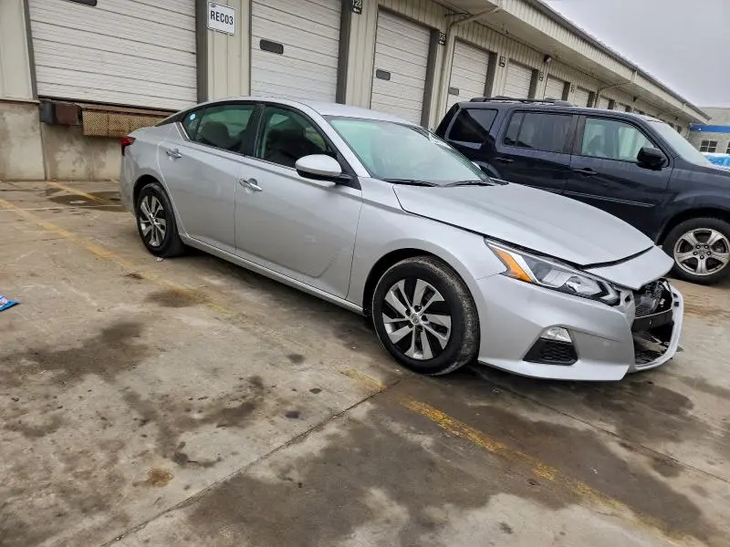 2019 NISSAN ALTIMA S  