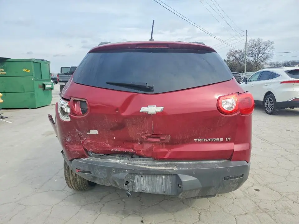 2011 CHEVROLET TRAVERSE L   
