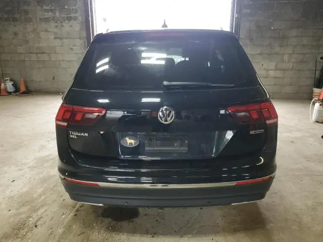 2021 VOLKSWAGEN TIGUAN SE  