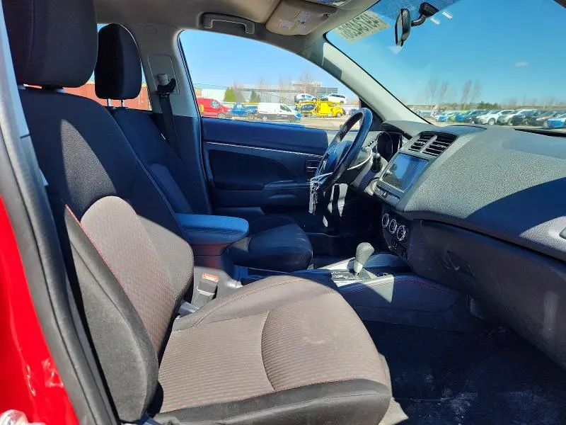 2018 MITSUBISHI RVR SE  