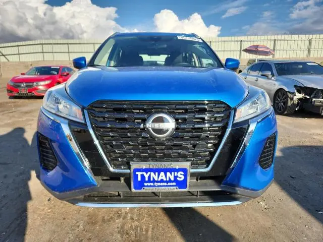 2024 NISSAN KICKS SV  