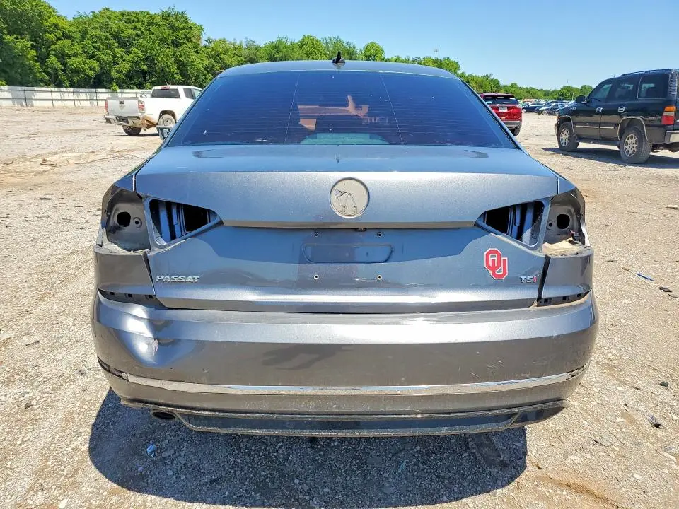 2018 VOLKSWAGEN PASSAT S  