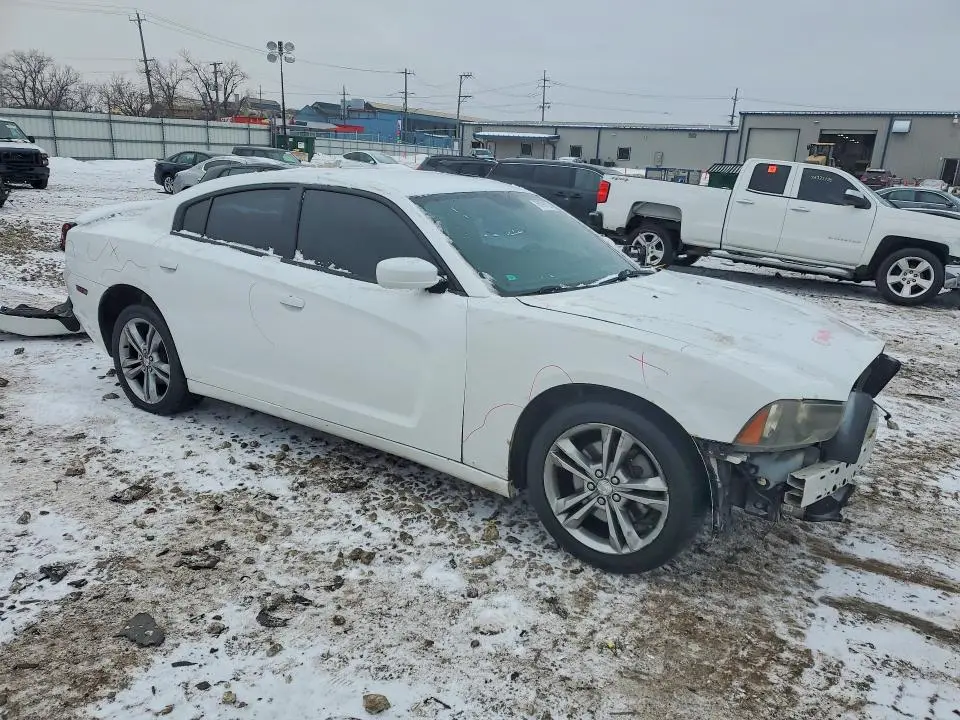 2013 DODGE CHARGER SXT  