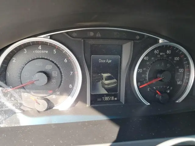 2016 TOYOTA CAMRY LE  