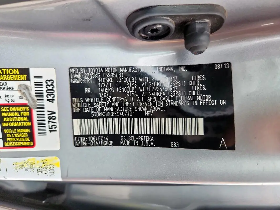 2014 TOYOTA SIENNA LE  