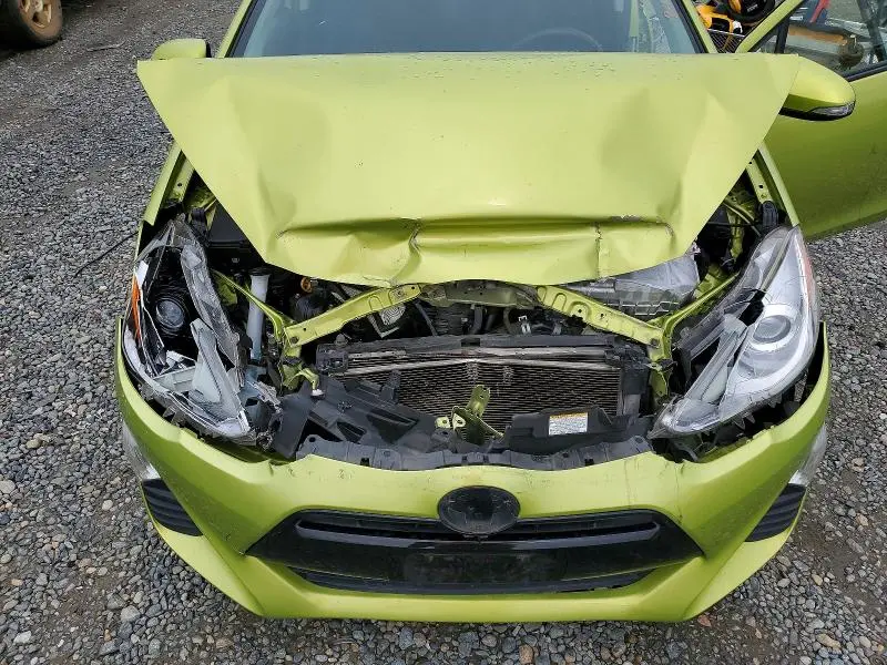 2016 TOYOTA PRIUS C TWO  