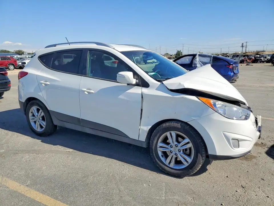 2013 HYUNDAI TUCSON GLS  