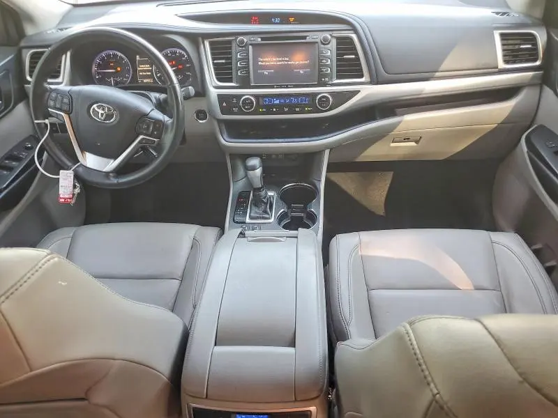2018 TOYOTA HIGHLANDER XLE  