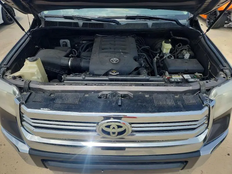 2016 TOYOTA TUNDRA CREWMAX SR5  