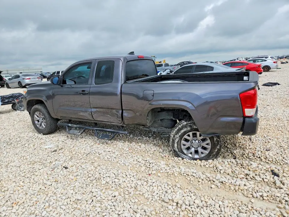 2016 TOYOTA TACOMA SR  