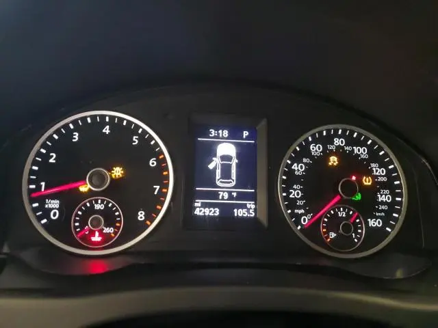 2017 VOLKSWAGEN TIGUAN WOLFSBURG  