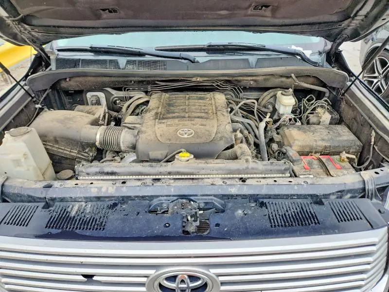 2017 TOYOTA TUNDRA CREWMAX LIMITED  