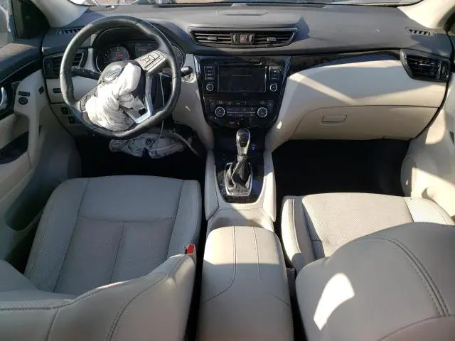 2022 NISSAN ROGUE SPORT SL  