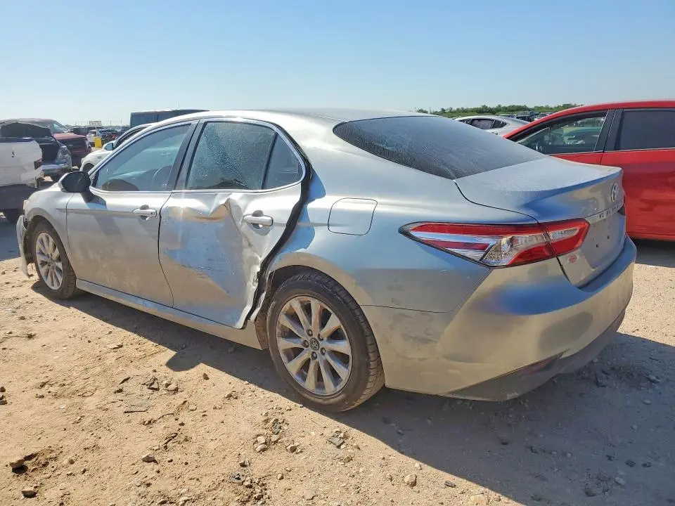 2018 TOYOTA CAMRY LE  