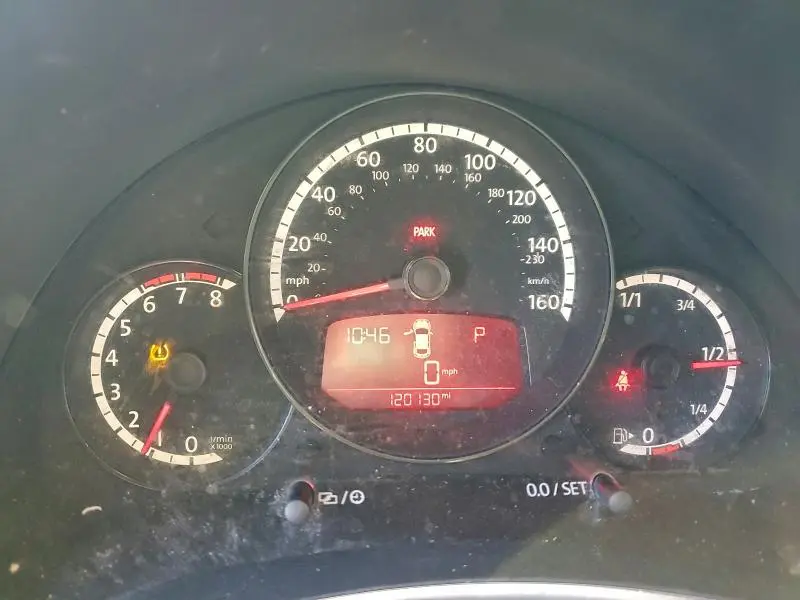 2013 VOLKSWAGEN BEETLE   