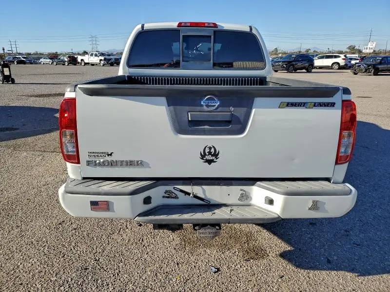 2014 NISSAN FRONTIER S  