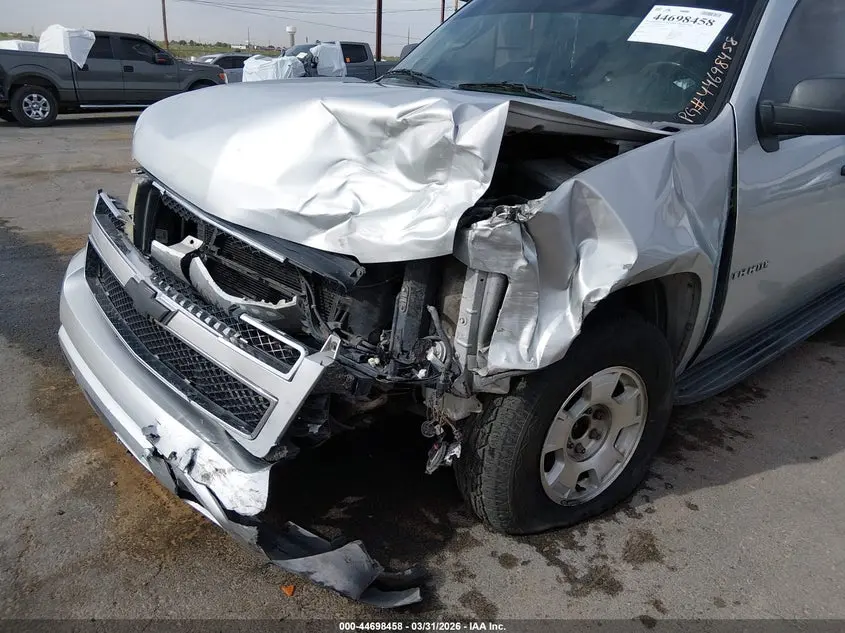 2010 CHEVROLET TAHOE LS