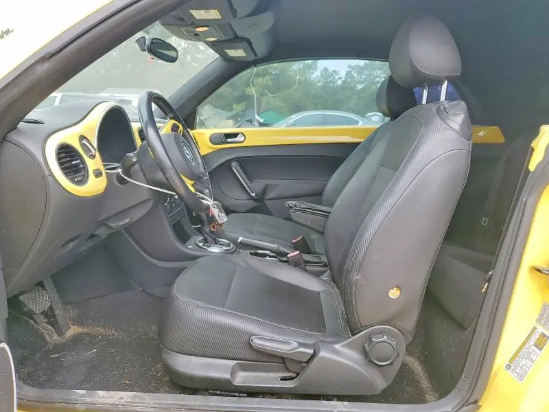 2013 VOLKSWAGEN BEETLE   
