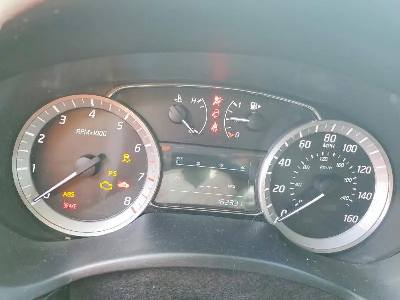 2014 NISSAN SENTRA SV  