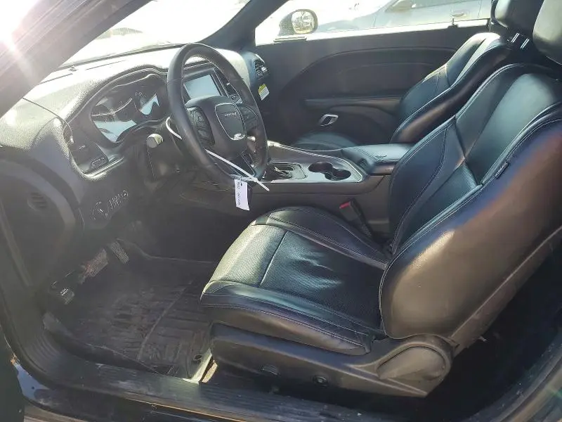 2016 DODGE CHALLENGER SXT  