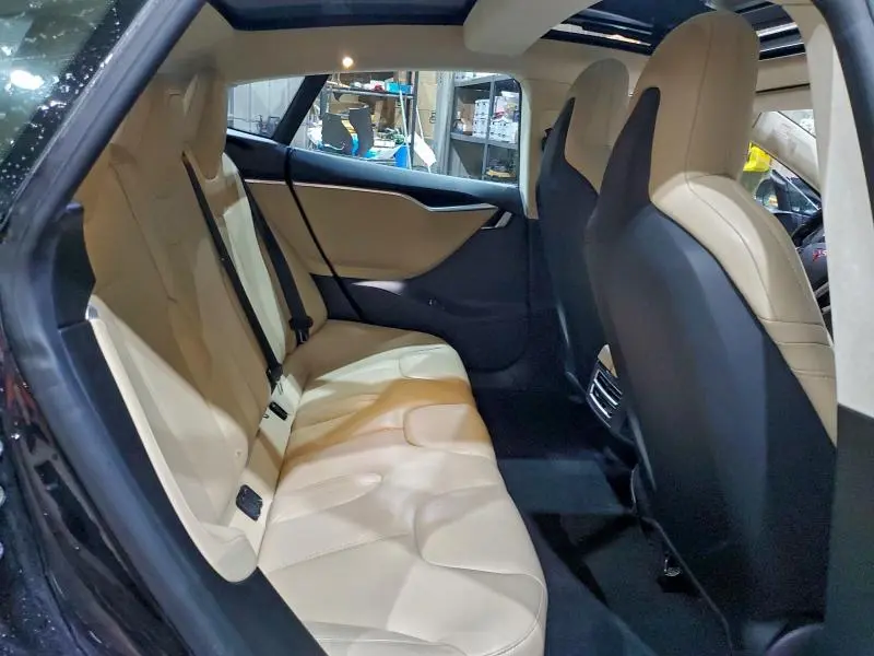 2015 TESLA MODEL S 85D  