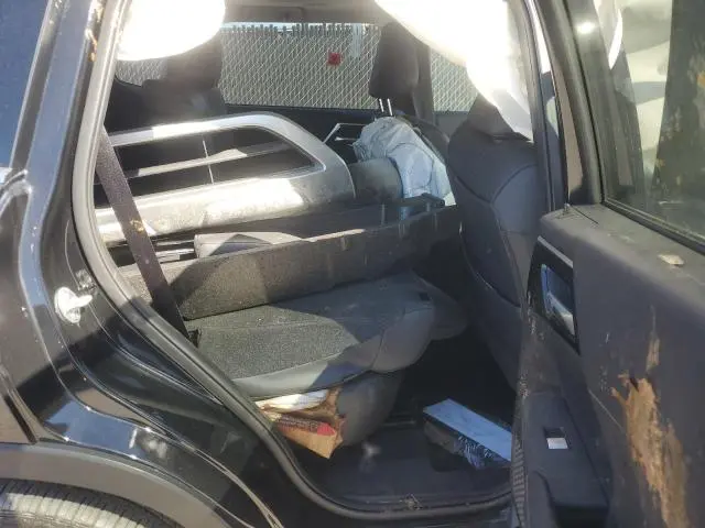 2024 MITSUBISHI OUTLANDER SE