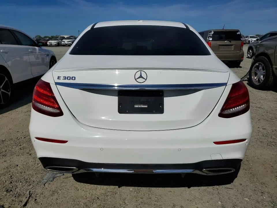2017 MERCEDES-BENZ E 300  