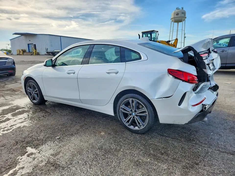 2022 BMW 228I   