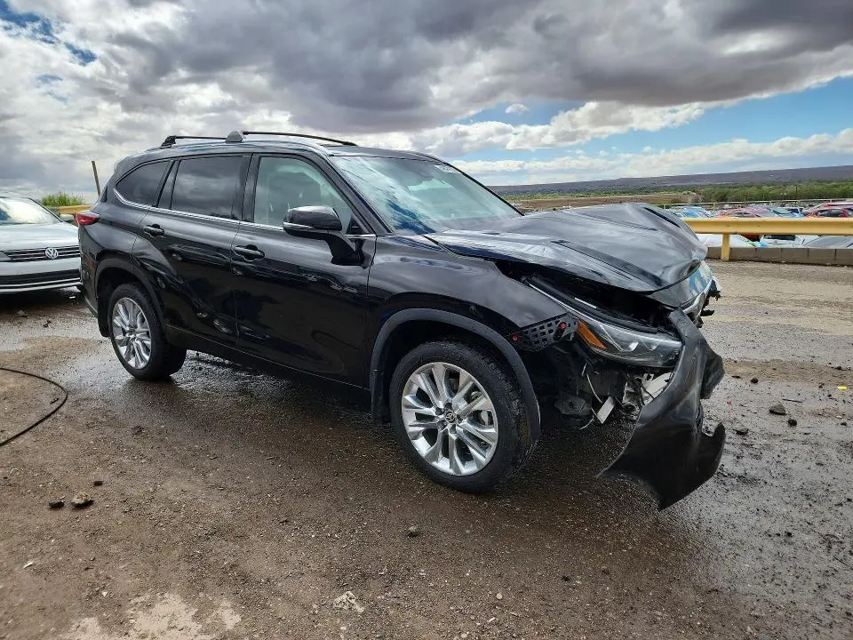 2020 TOYOTA HIGHLANDER LIMITED  