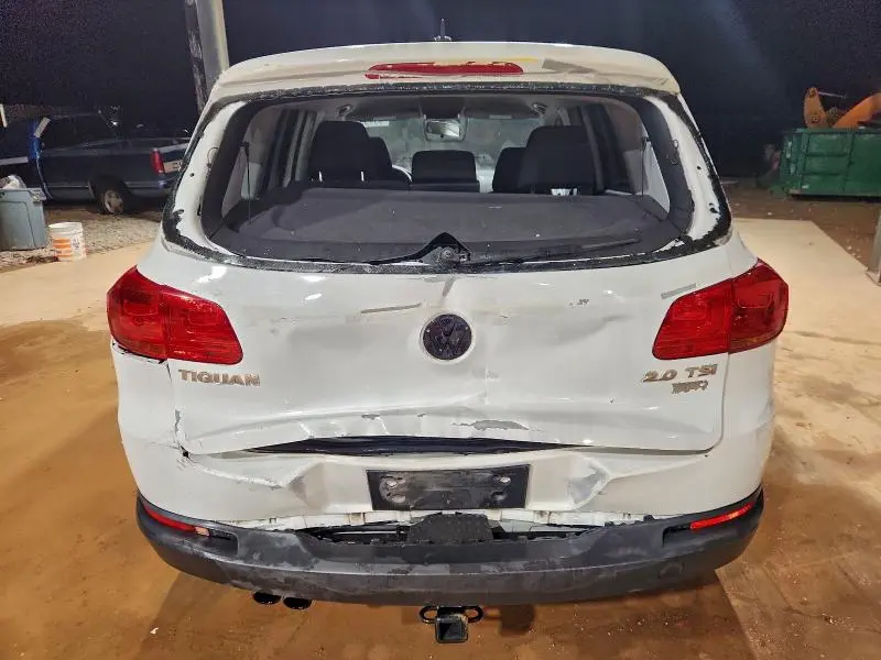 2014 VOLKSWAGEN TIGUAN S  