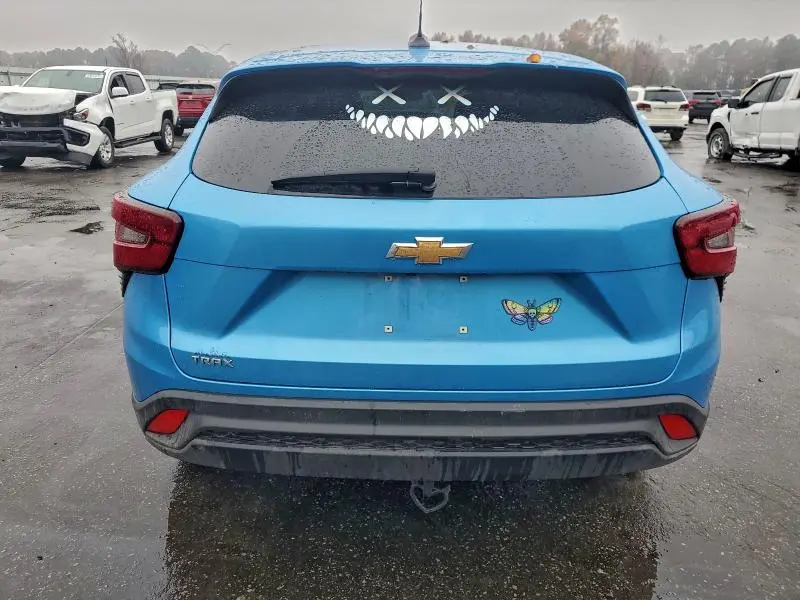 2025 CHEVROLET TRAX LS  