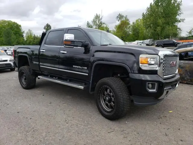 2015 GMC SIERRA K2500 DENALI  