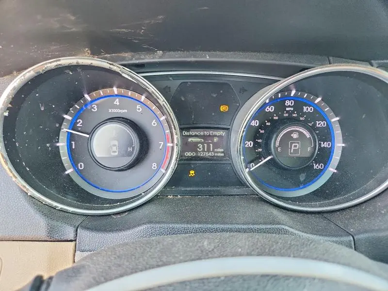 2011 HYUNDAI SONATA GLS  