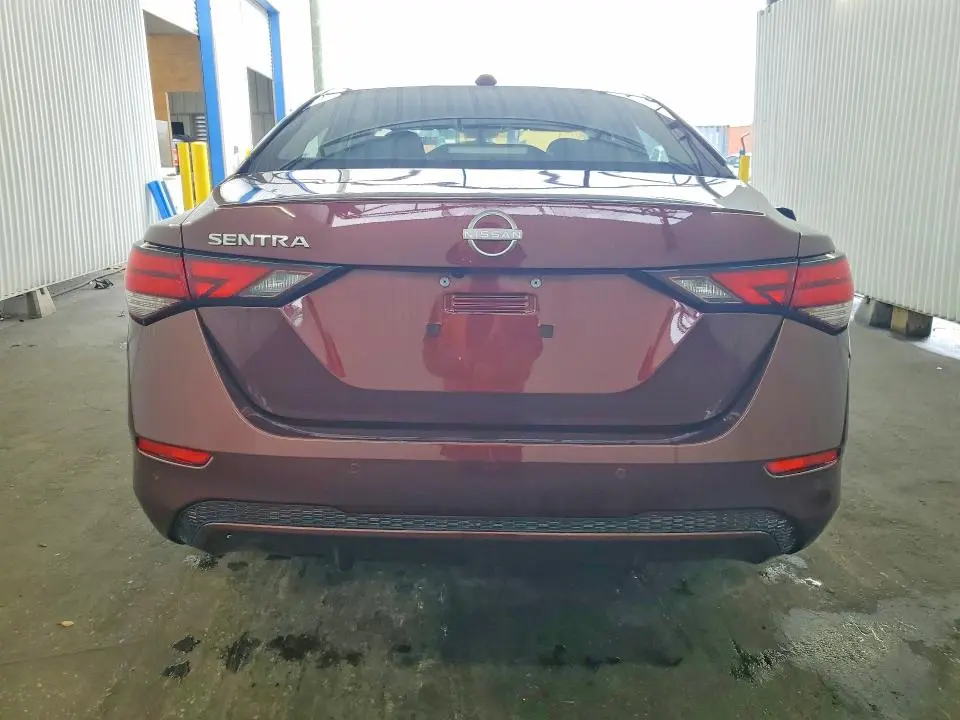 2025 NISSAN SENTRA SV  