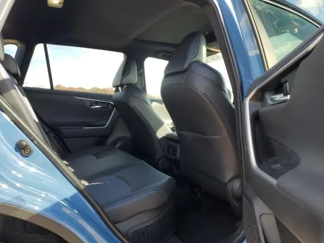 2024 TOYOTA RAV4 XSE  