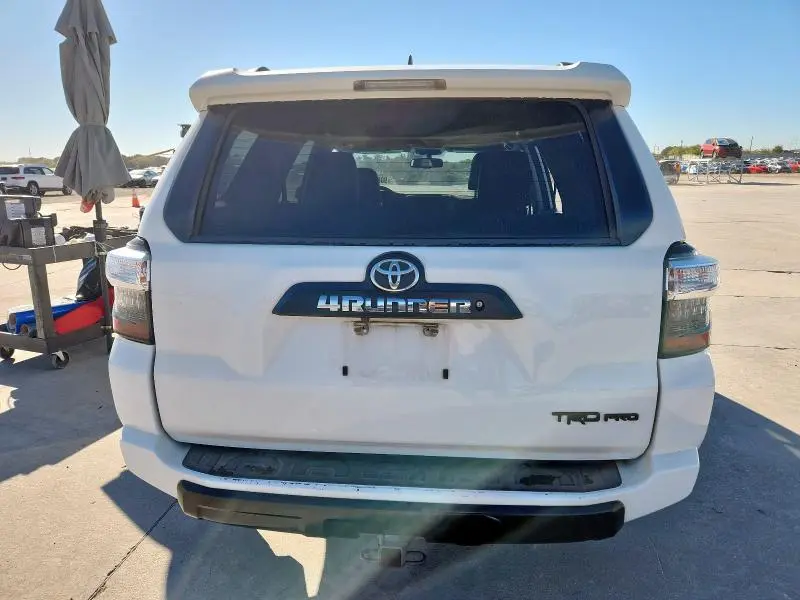 2018 TOYOTA 4RUNNER SR5/SR5 PREMIUM  