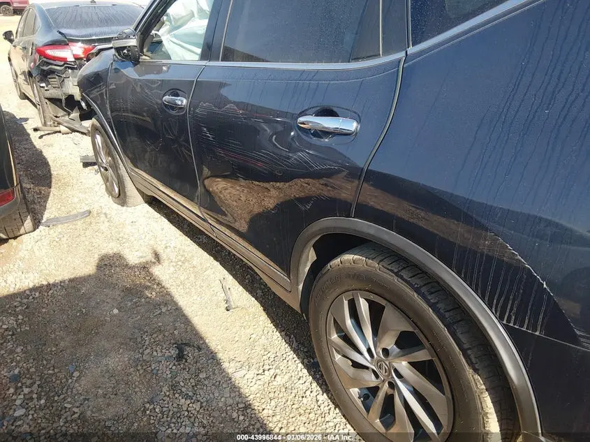 2015 NISSAN ROGUE SL