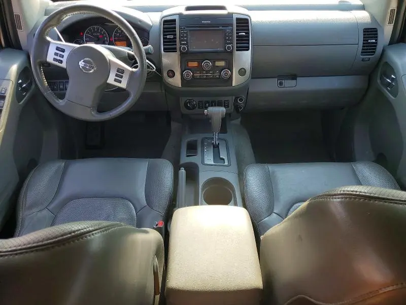 2016 NISSAN FRONTIER SL  