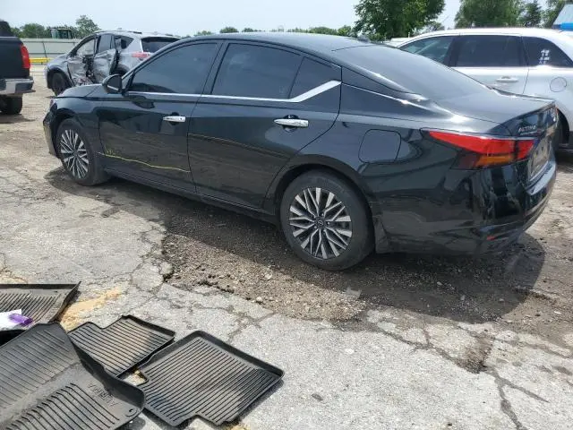 2024 NISSAN ALTIMA SV  