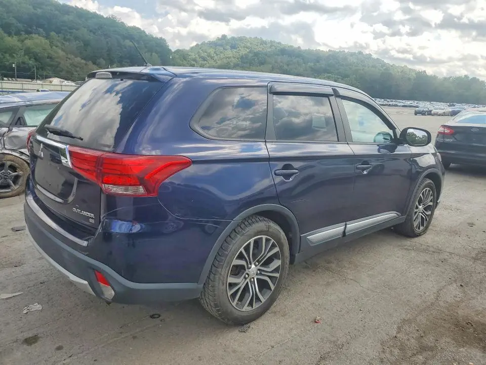 2016 MITSUBISHI OUTLANDER SE  