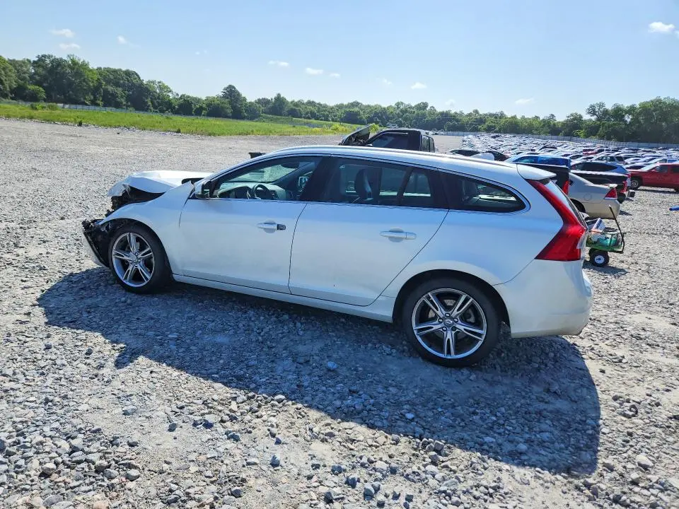 2017 VOLVO V60 T5 PREMIER  