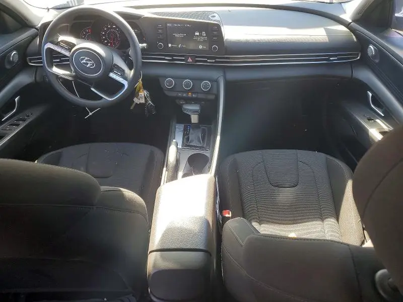 2023 HYUNDAI ELANTRA SE  