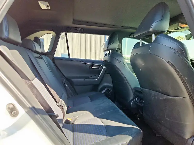 2021 TOYOTA RAV4 XSE  