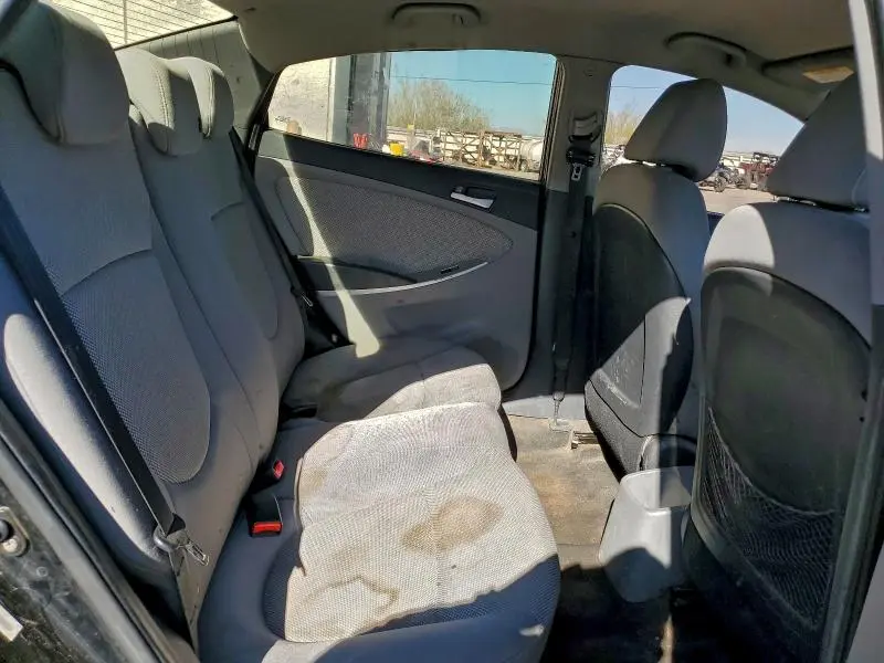 2012 HYUNDAI ACCENT GLS  