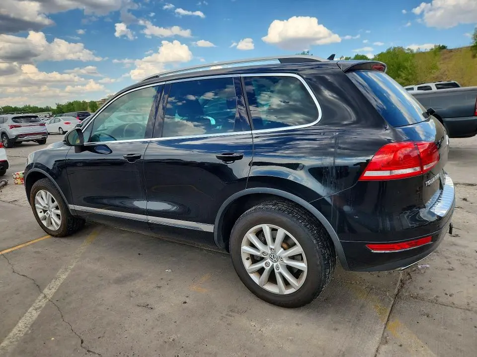 2013 VOLKSWAGEN TOUAREG V6  