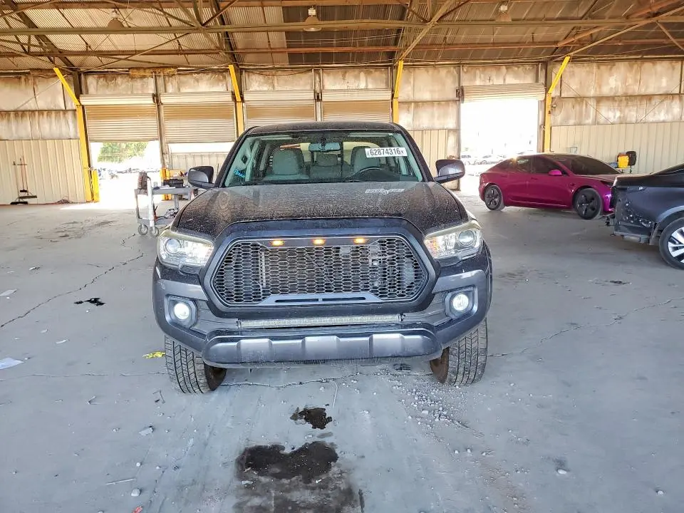 2017 TOYOTA TACOMA SR5 V6  