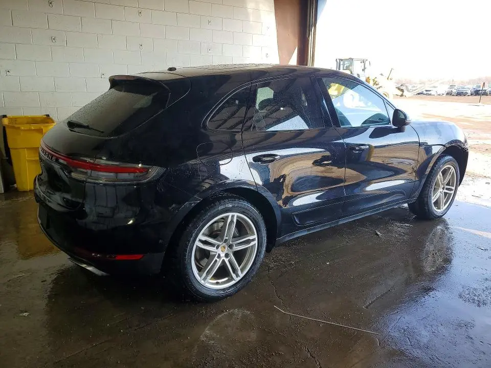 2020 PORSCHE MACAN   